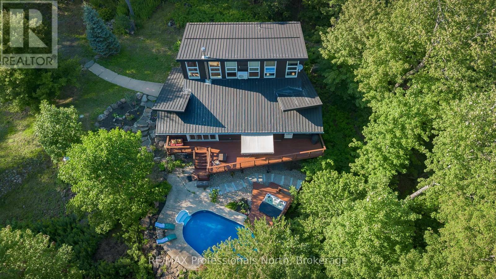 1756 BRUNEL ROAD, Huntsville, Ontario