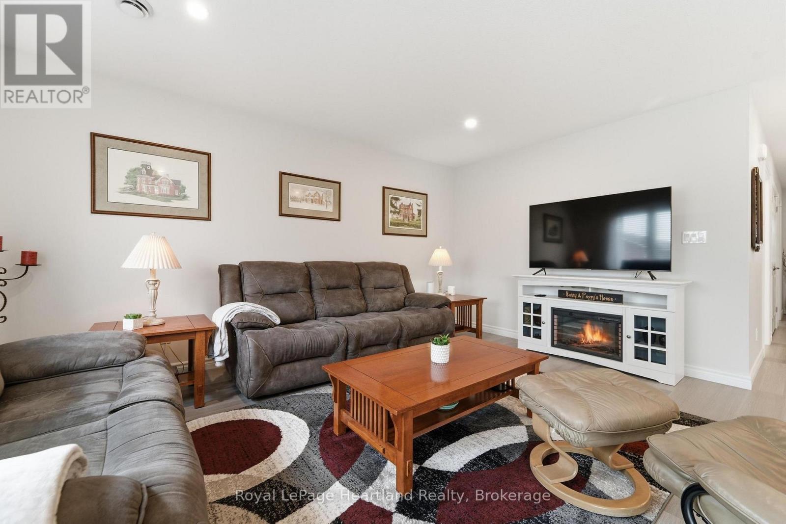 251 Lakebreeze Drive, Ashfield-Colborne-Wawanosh, Ontario  N7A 0B9 - Photo 10 - X13641750