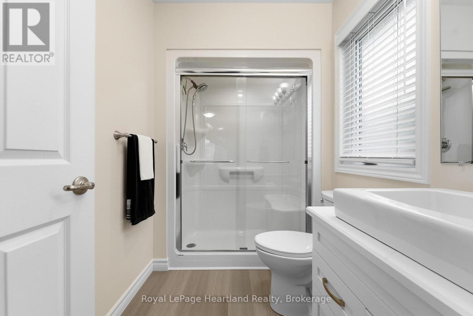 251 Lakebreeze Drive, Ashfield-Colborne-Wawanosh, Ontario  N7A 0B9 - Photo 19 - X13641750