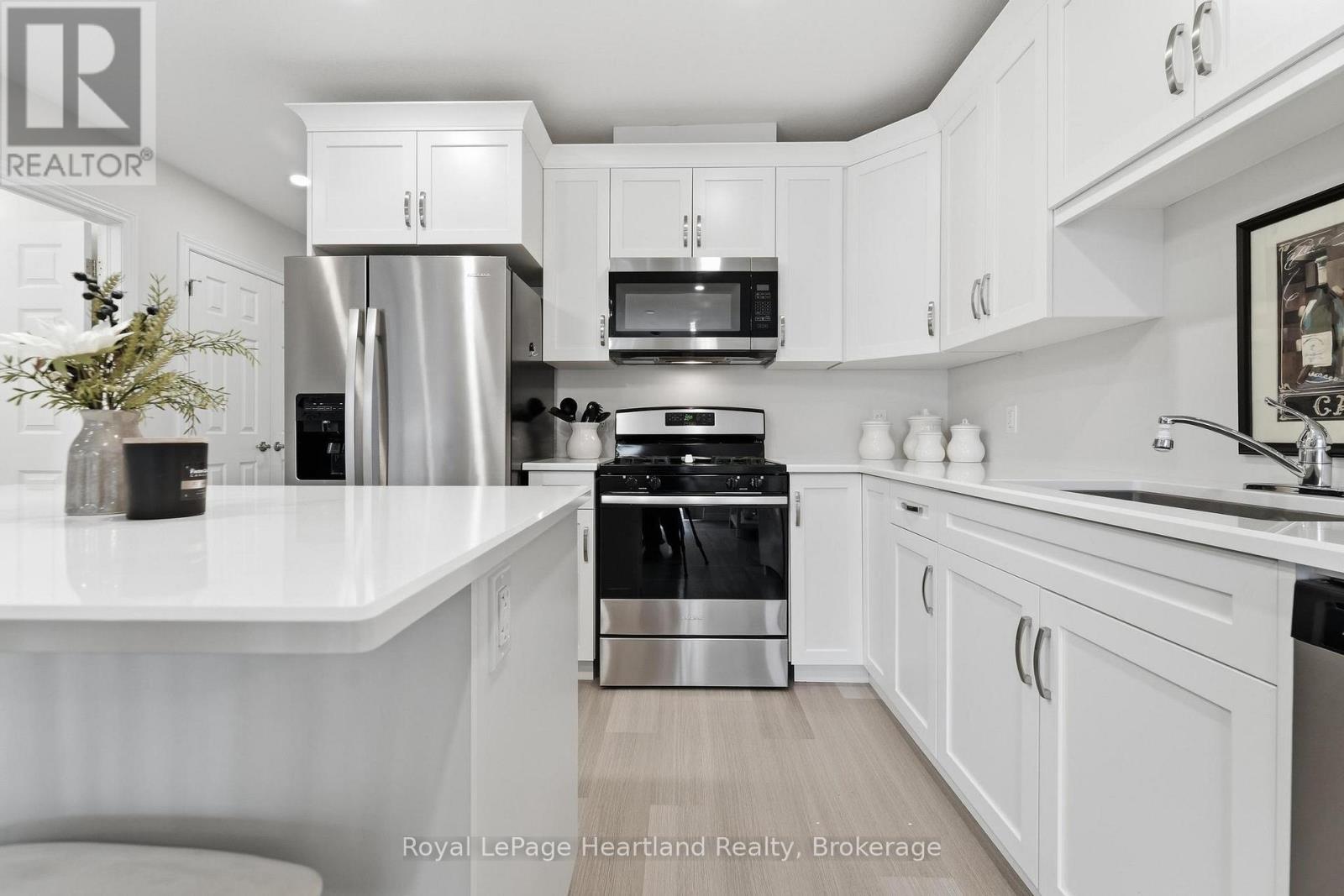 251 Lakebreeze Drive, Ashfield-Colborne-Wawanosh, Ontario  N7A 0B9 - Photo 7 - X13641750