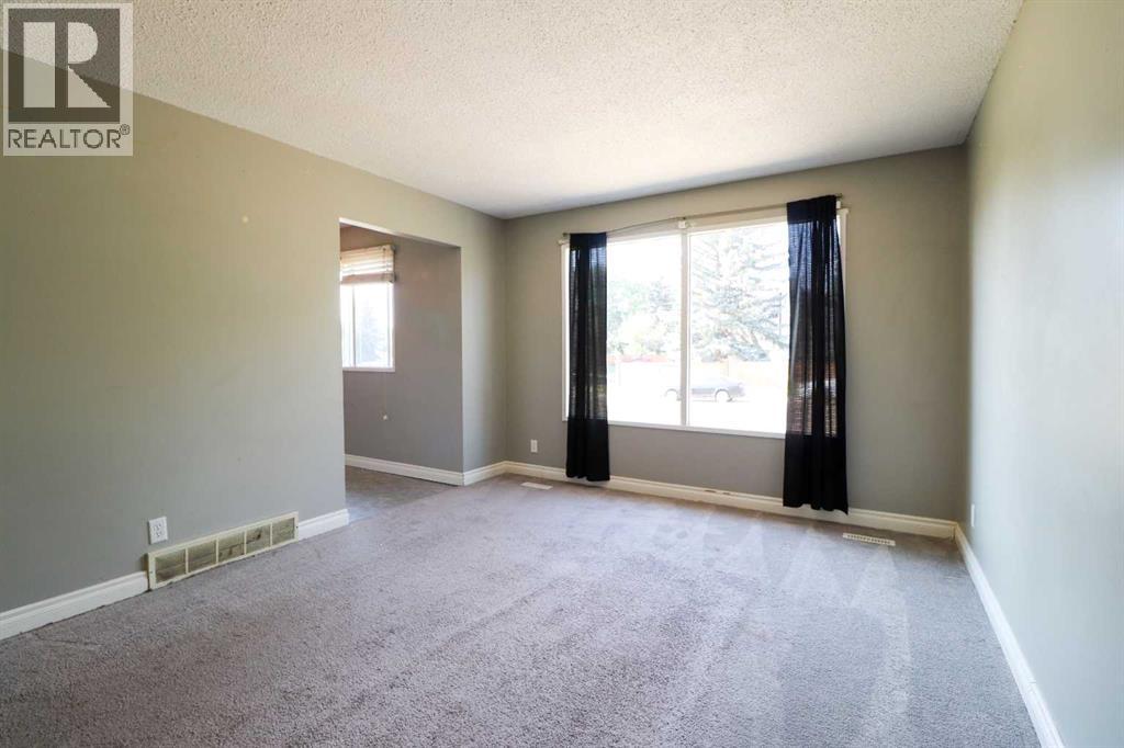 71 Laval Boulevard W, Lethbridge, Alberta  T1K 4E1 - Photo 4 - A2334874