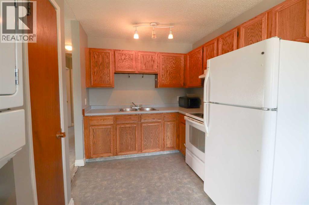 71 Laval Boulevard W, Lethbridge, Alberta  T1K 4E1 - Photo 7 - A2334874