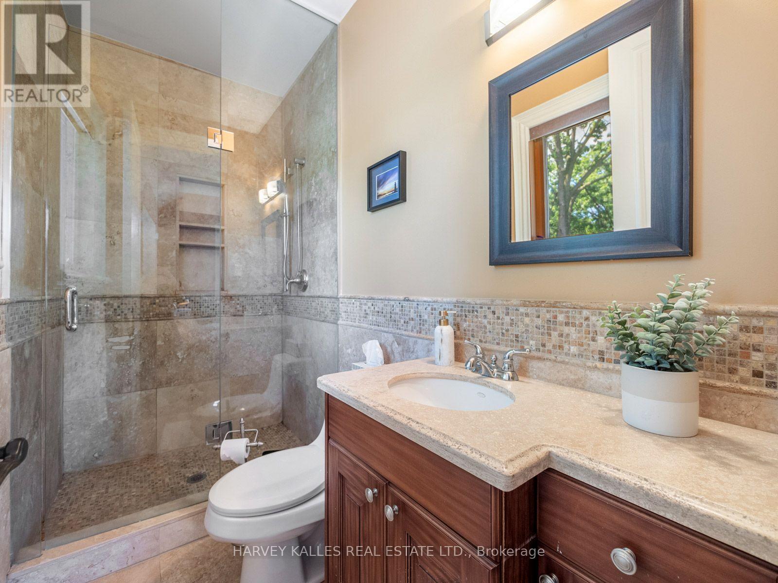 73 Carmichael Avenue, Toronto, Ontario M5M 2W8 - Photo 21 - C13639792
