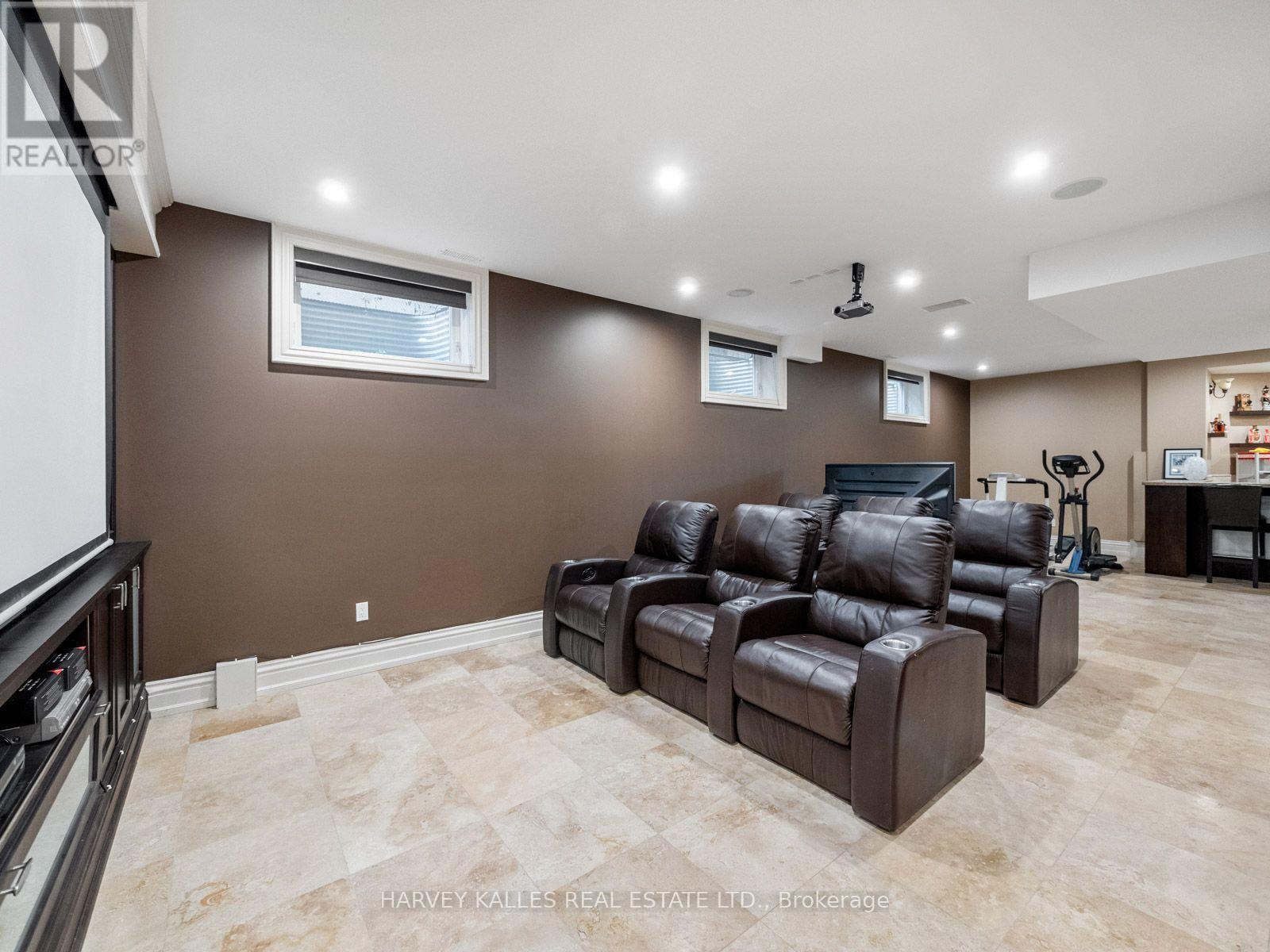 73 Carmichael Avenue, Toronto, Ontario M5M 2W8 - Photo 28 - C13639792