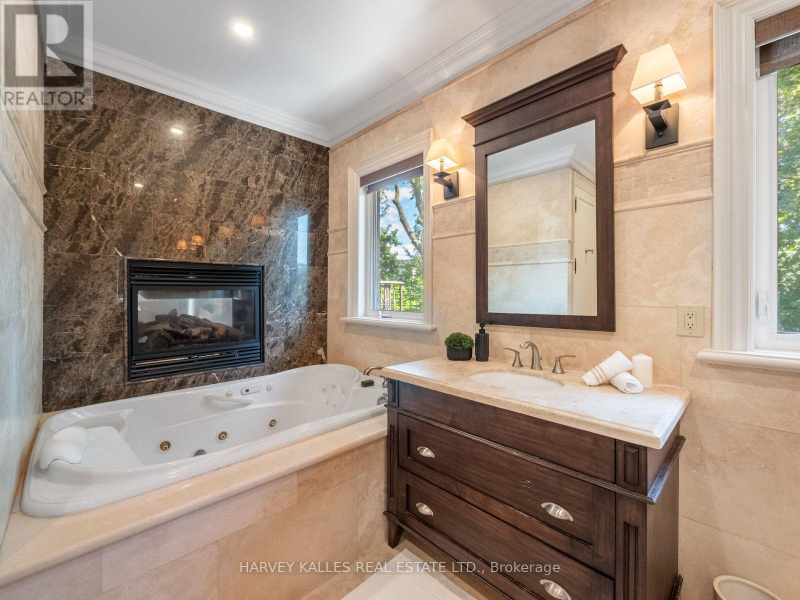 73 Carmichael Avenue, Toronto, Ontario M5M 2W8 - Photo 26 - C13639792