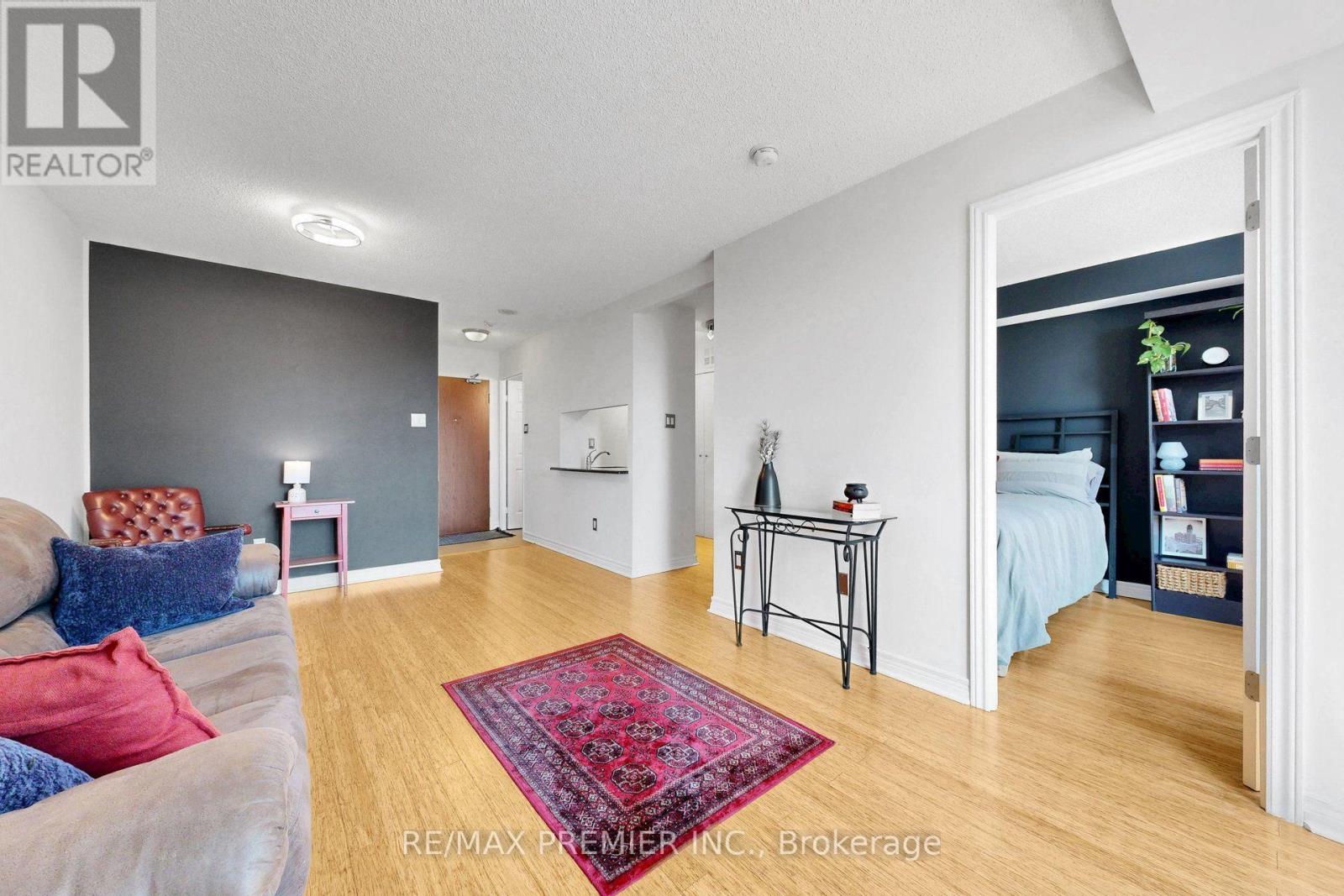 1804 - 1055 Bay Street, Toronto, Ontario M5S 3A3 - Photo 12 - C13641774
