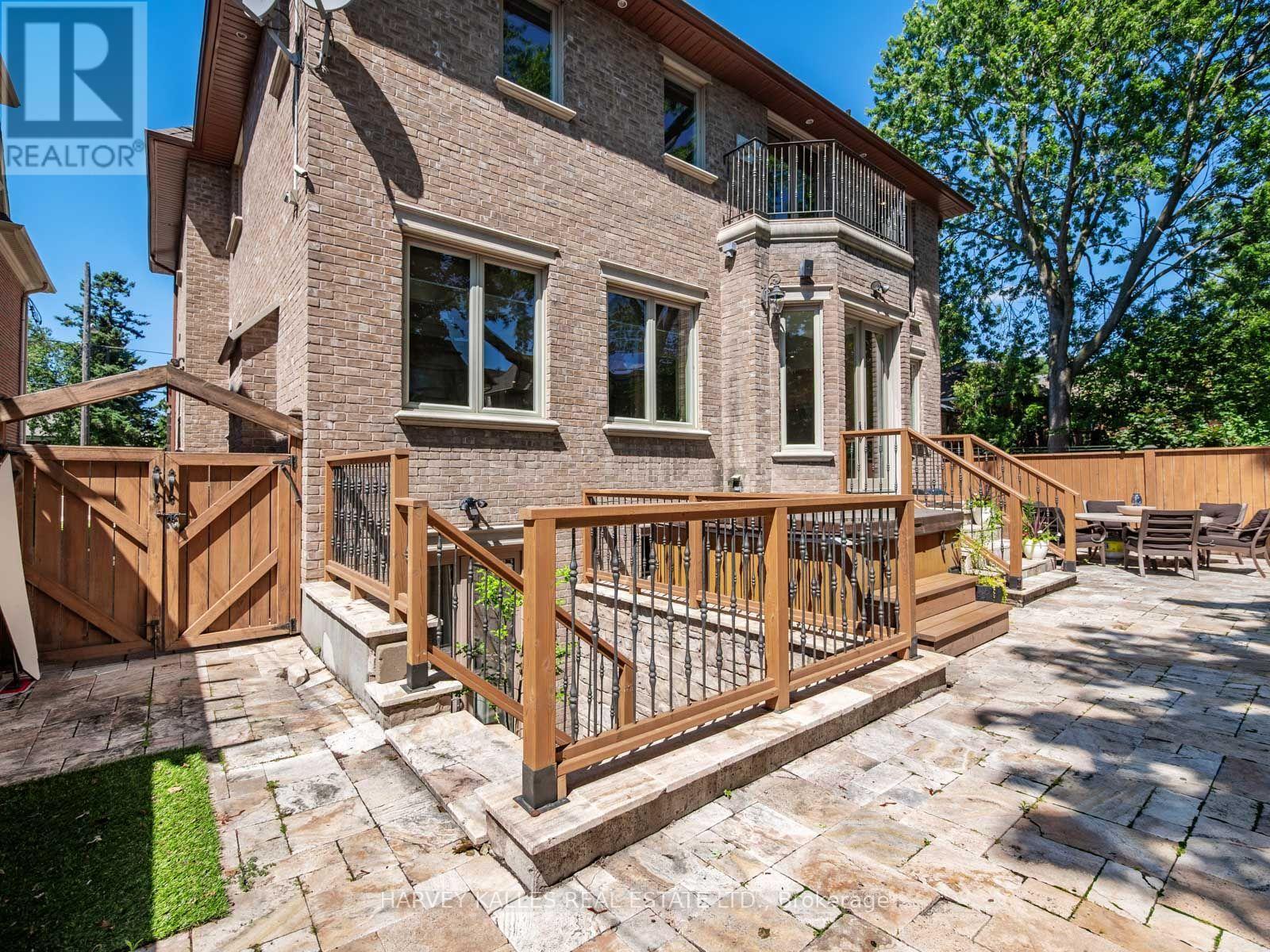 73 Carmichael Avenue, Toronto, Ontario M5M 2W8 - Photo 38 - C13639792