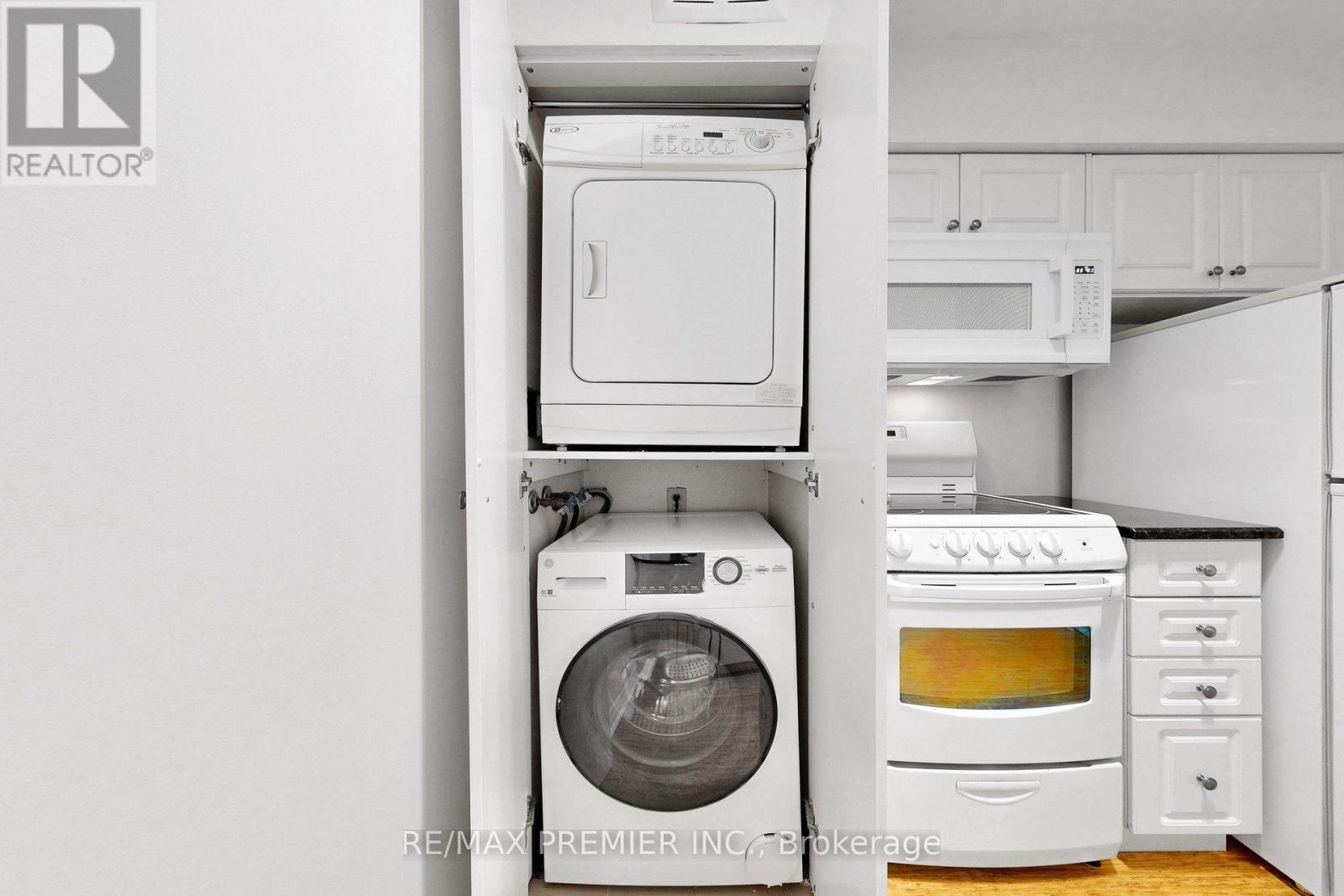 1804 - 1055 Bay Street, Toronto, Ontario M5S 3A3 - Photo 10 - C13641774
