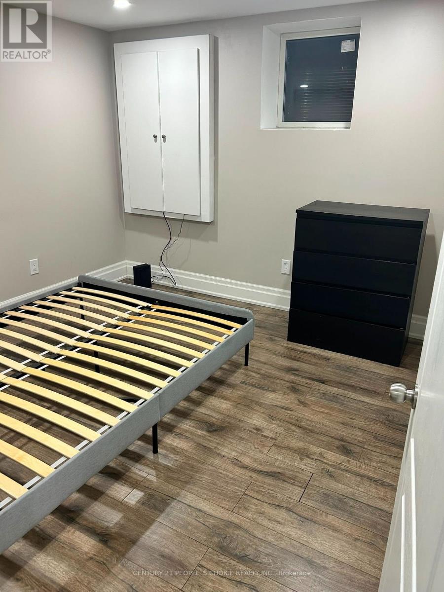 Bsmnt - 6929 Gooderham Estate Boulevard, Mississauga, Ontario L5W 1B4 - Photo 12 - W13639526
