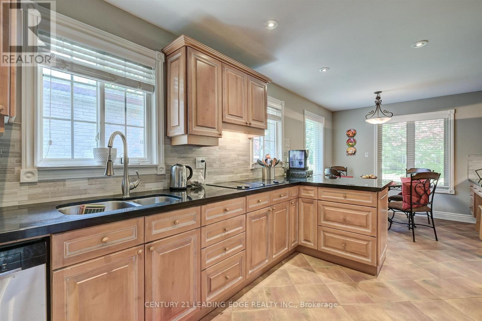 171 Krieghoff Avenue, Markham, Ontario L3R 1W2 - Photo 13 - N13641530