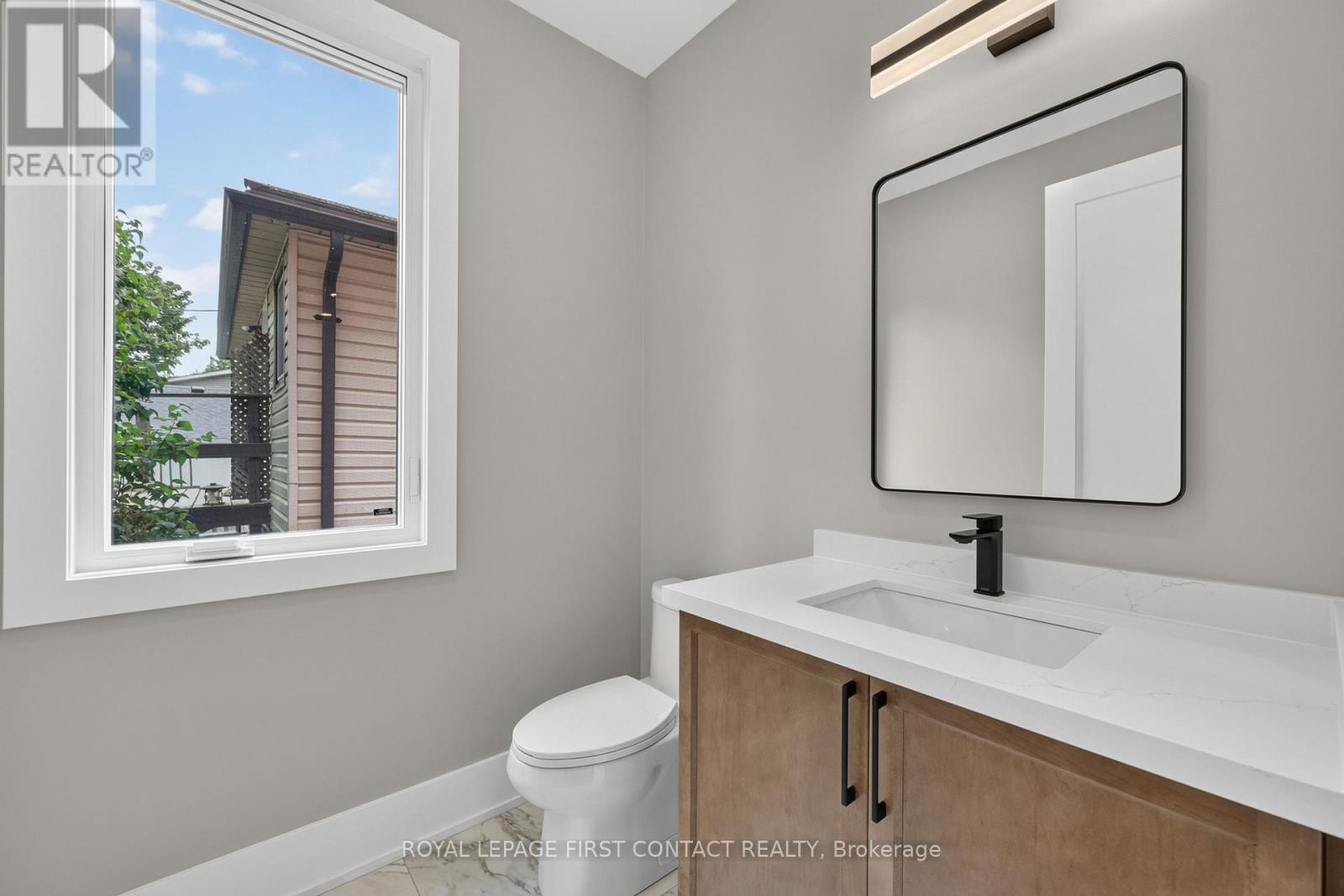 Upper - 929 7th Line, Innisfil, Ontario  L9S 4G1 - Photo 19 - N13641670