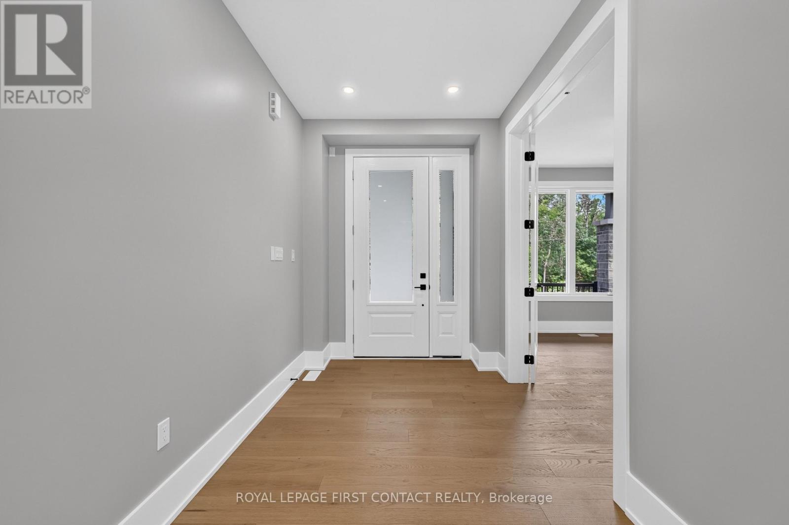Upper - 929 7th Line, Innisfil, Ontario  L9S 4G1 - Photo 2 - N13641670