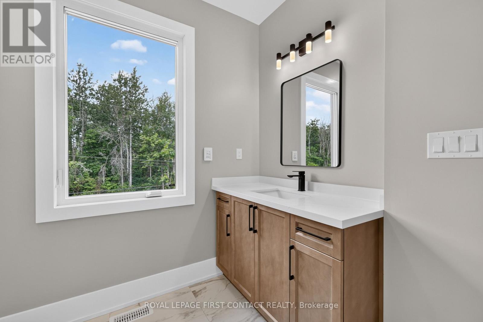 Upper - 929 7th Line, Innisfil, Ontario  L9S 4G1 - Photo 21 - N13641670