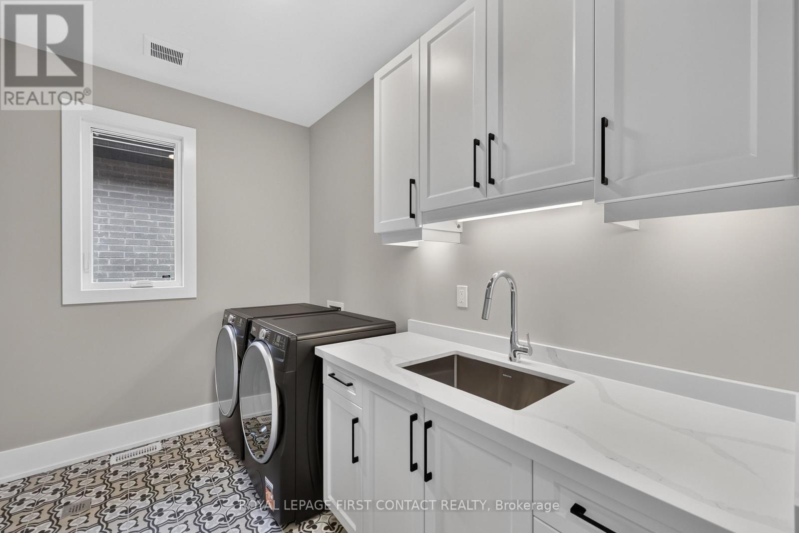 Upper - 929 7th Line, Innisfil, Ontario  L9S 4G1 - Photo 26 - N13641670