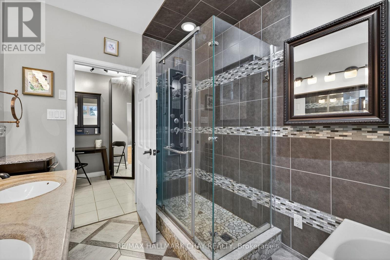 39 Highfield Crescent, Georgina, Ontario  L4P 0M2 - Photo 21 - N13641708