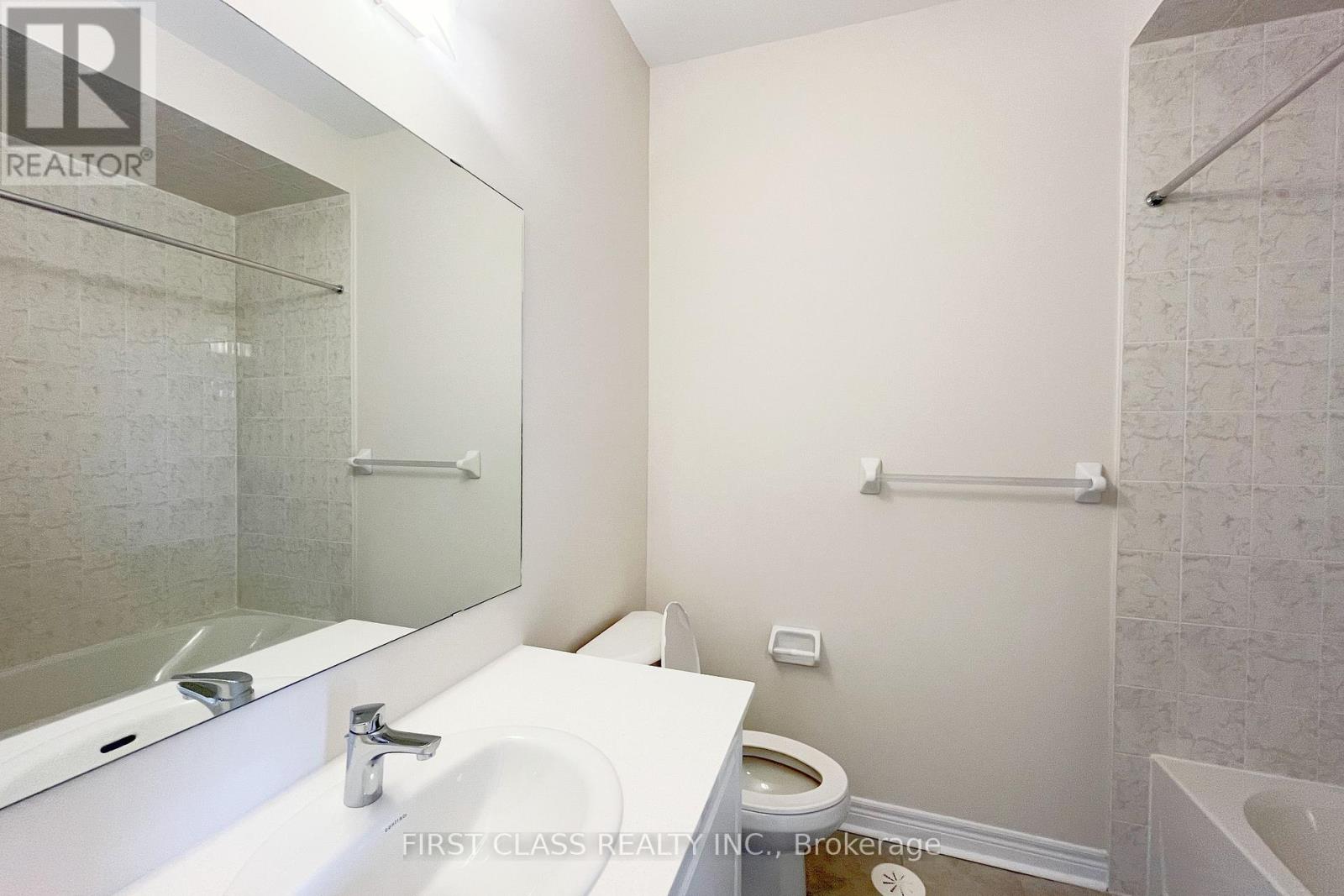 33 Mumbai Drive, Markham, Ontario  L3S 3K5 - Photo 17 - N13641730