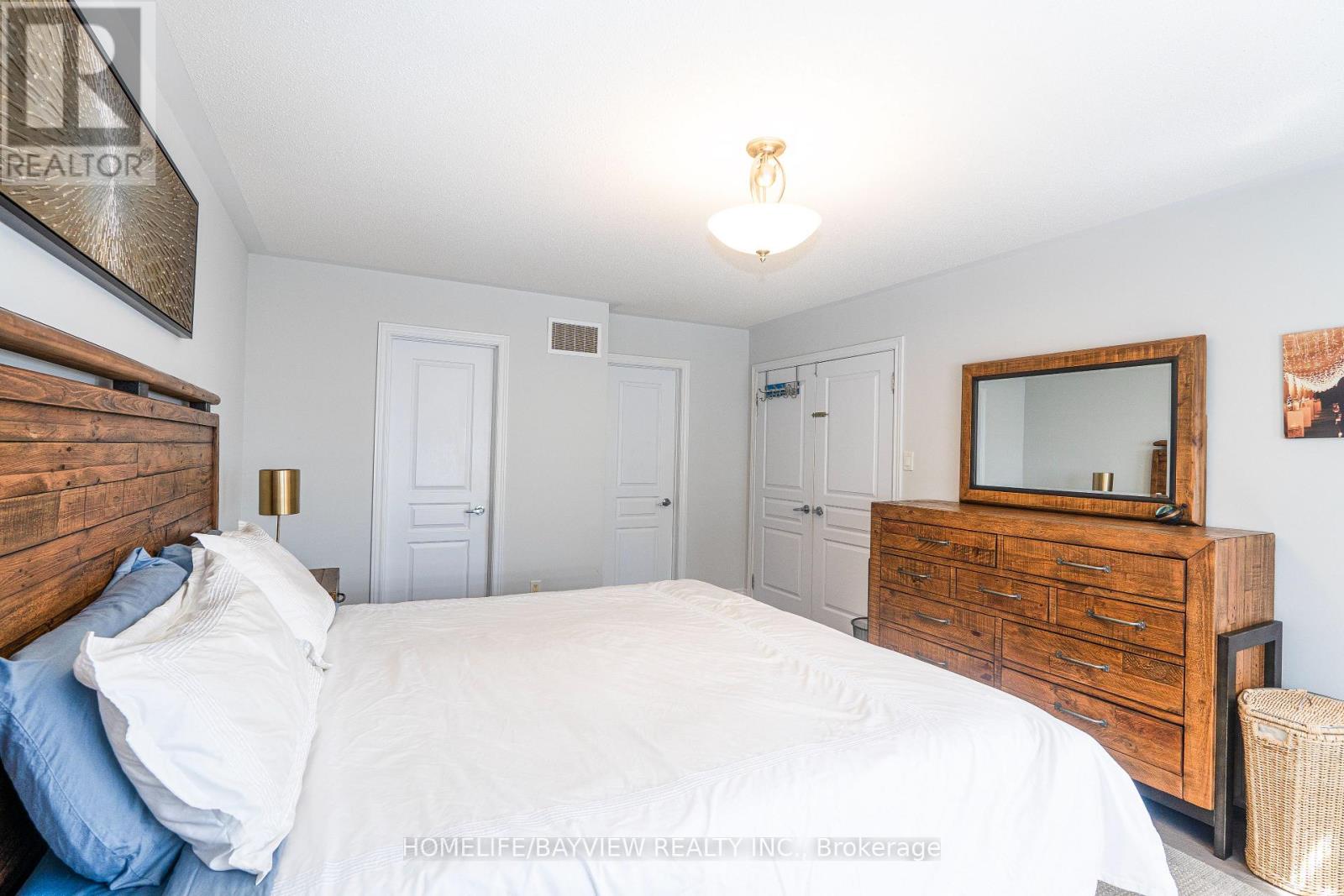 42 Shadow Falls Drive, Richmond Hill, Ontario  L4E 4J7 - Photo 29 - N13641758