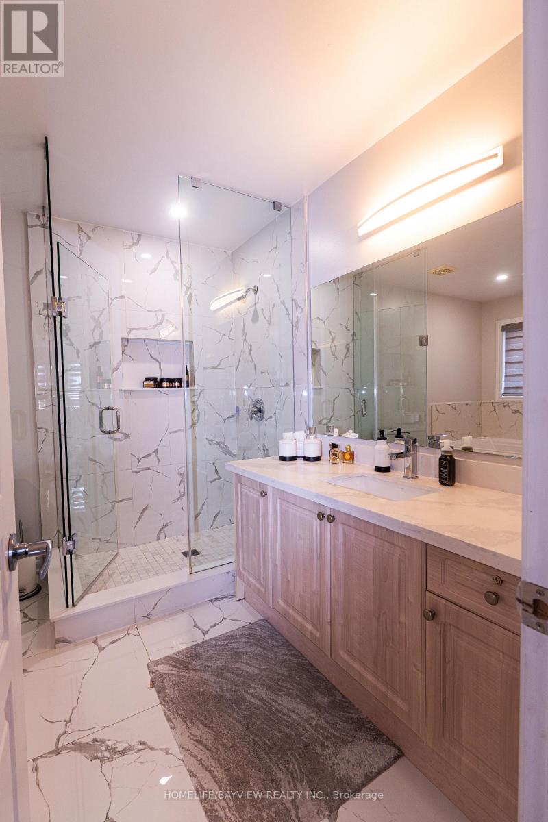 42 Shadow Falls Drive, Richmond Hill, Ontario  L4E 4J7 - Photo 30 - N13641758