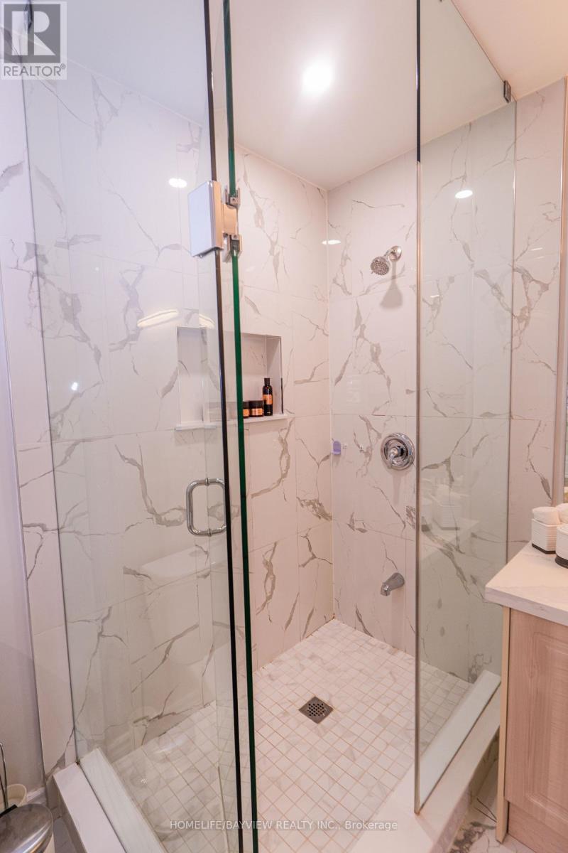 42 Shadow Falls Drive, Richmond Hill, Ontario  L4E 4J7 - Photo 31 - N13641758