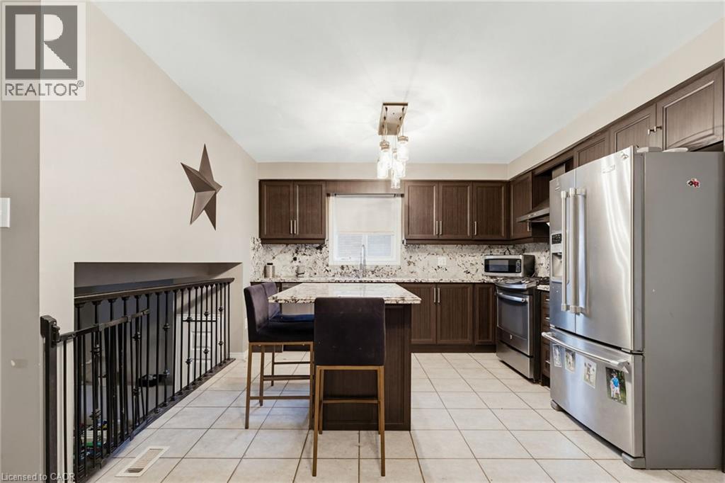 47 Hannah Crescent, Hamilton, Ontario  L9B 2V4 - Photo 7 - 40829540