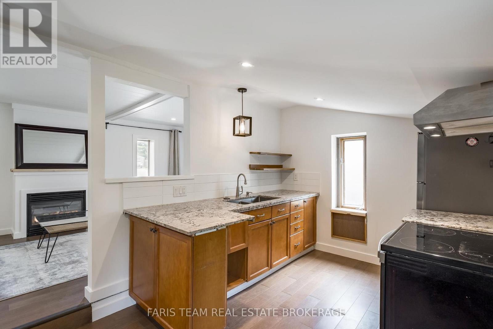 204 Cox Mill Road, Barrie (Painswick North), Ontario  L4N 4G5 - Photo 7 - S13641650