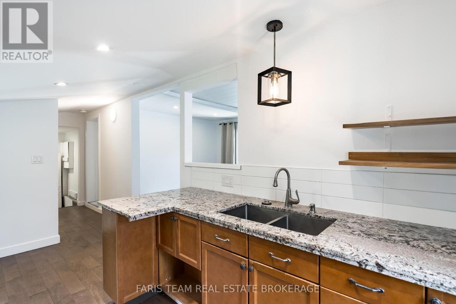 204 Cox Mill Road, Barrie (Painswick North), Ontario  L4N 4G5 - Photo 8 - S13641650