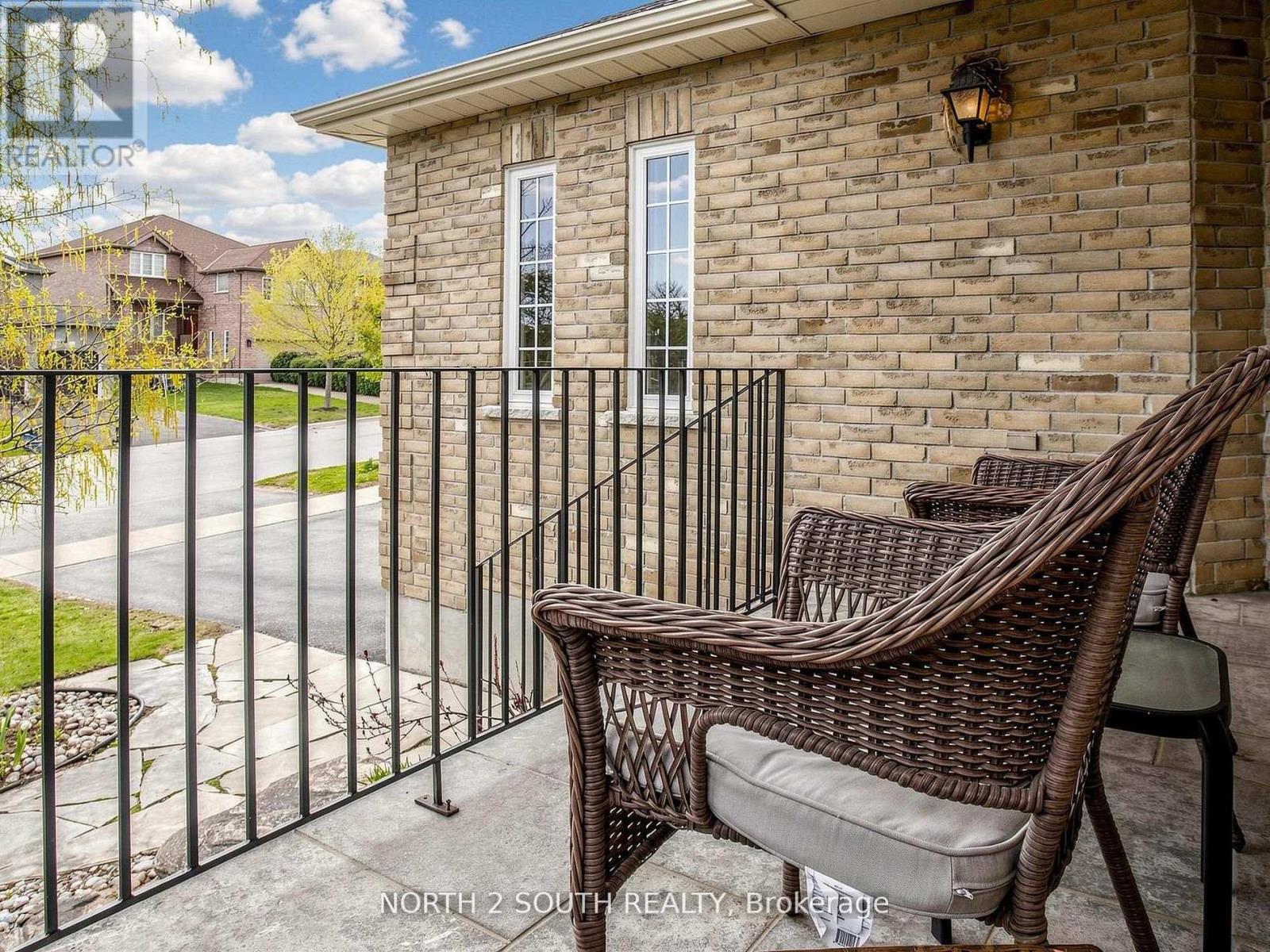 21 Black Ash Trail, Barrie (Ardagh), Ontario  L4N 3K2 - Photo 5 - S13641732