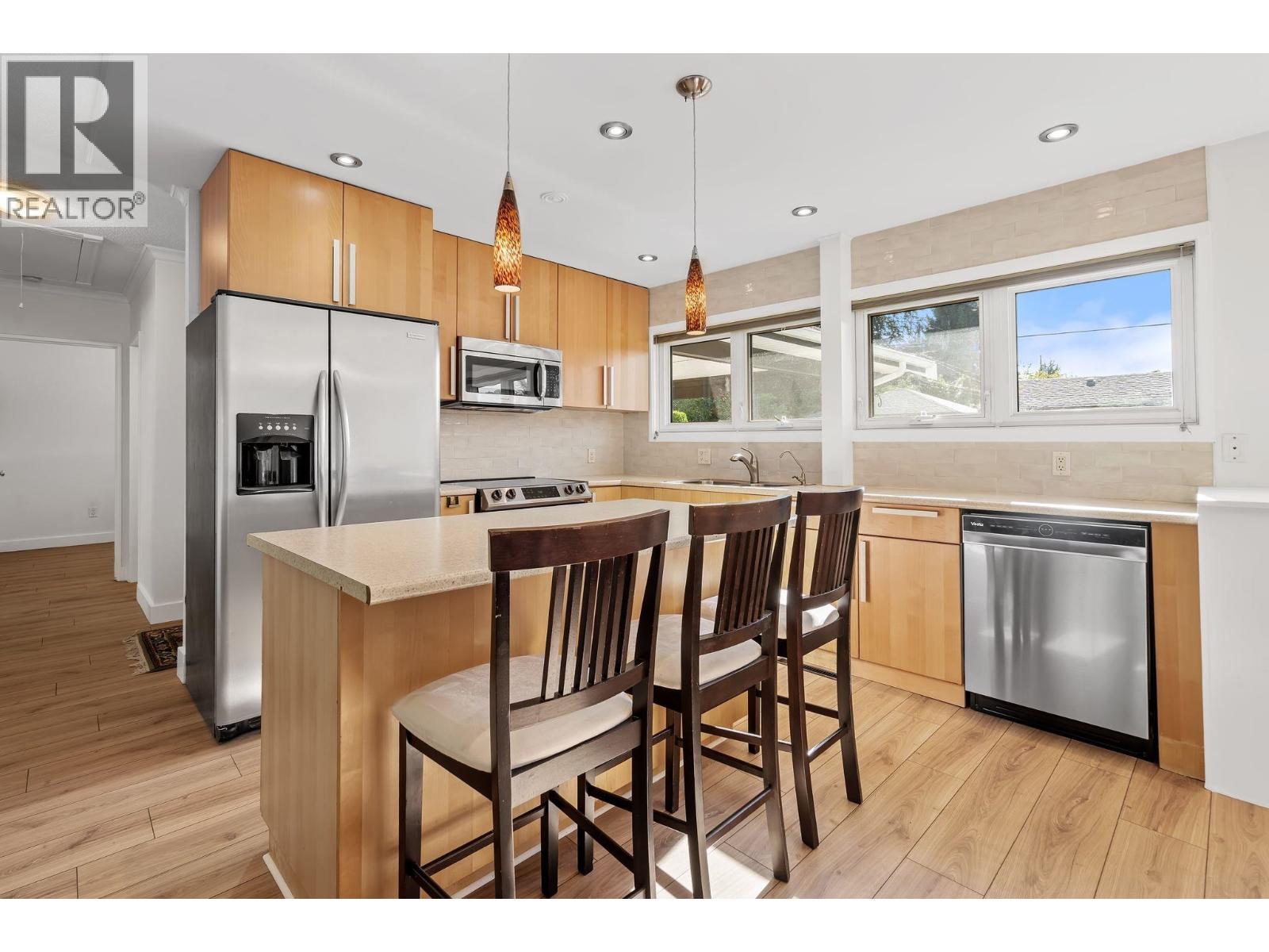 1216 Pinewood Crescent, North Vancouver, British Columbia  V7P 1E9 - Photo 5 - R3151861