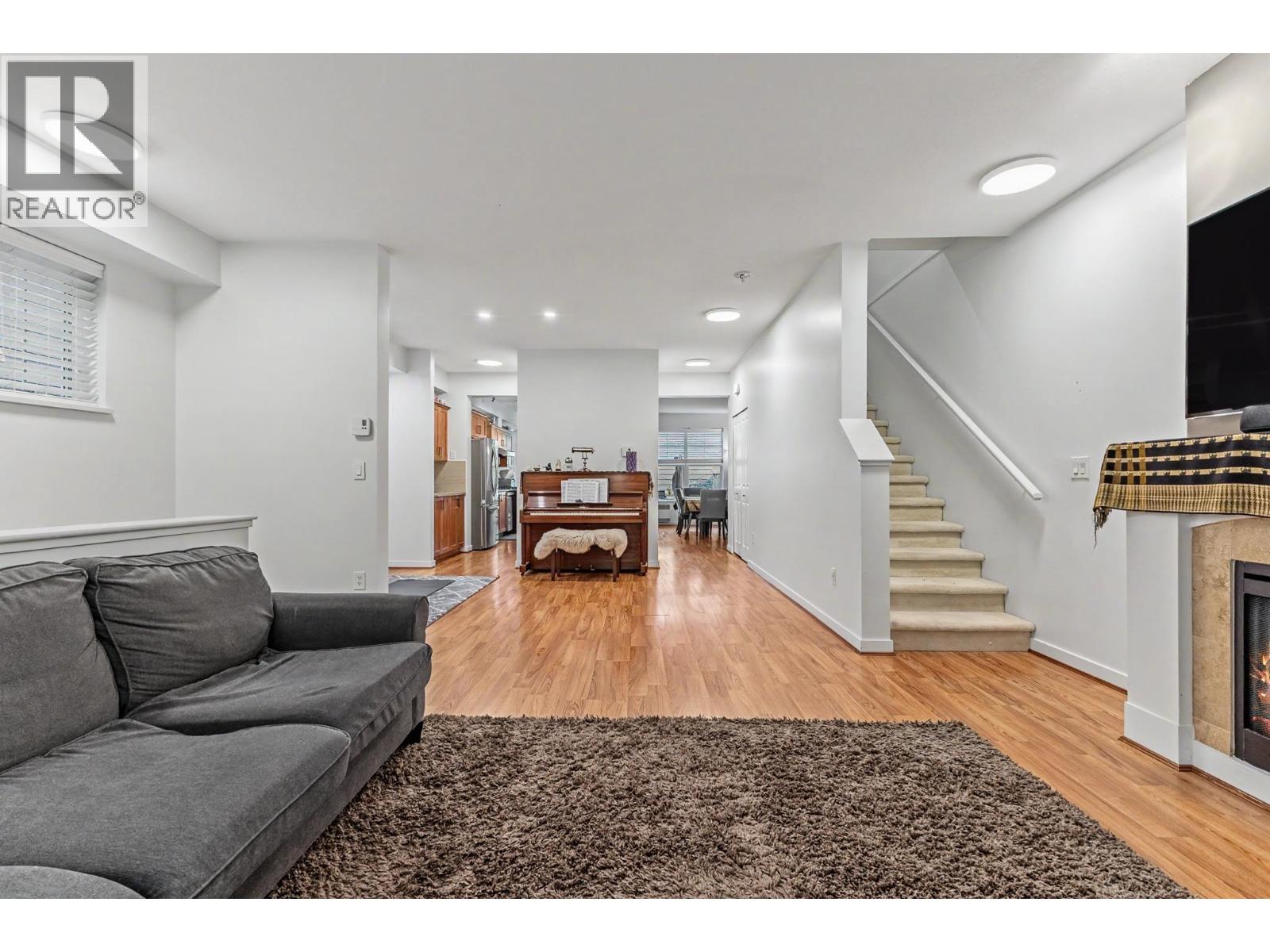 1427 Collins Road, Coquitlam, British Columbia  V3E 0A9 - Photo 4 - R3152494