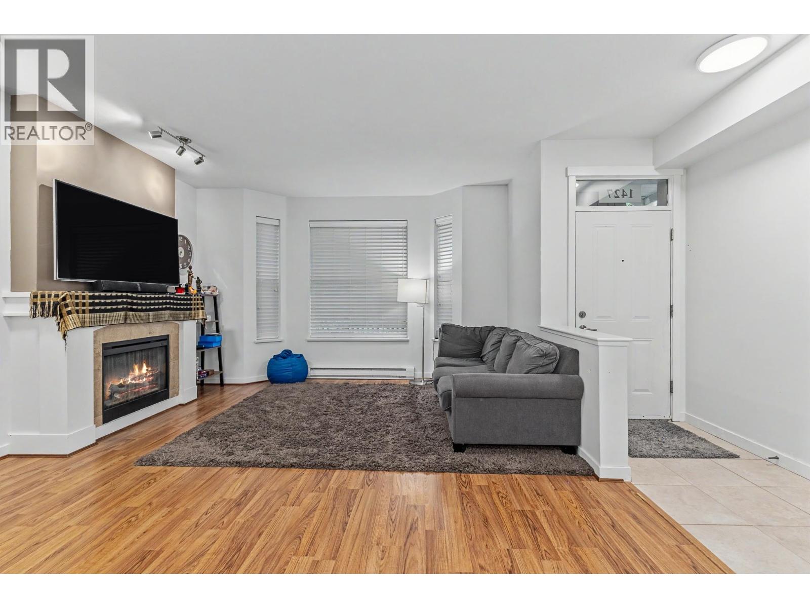 1427 Collins Road, Coquitlam, British Columbia  V3E 0A9 - Photo 6 - R3152494