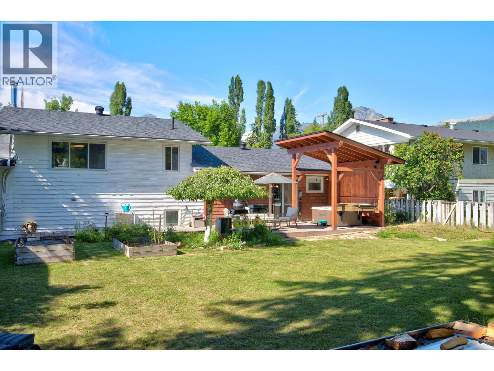 506 5th Street, Golden, British Columbia V0A 1H0 - Photo 62 - 10394196