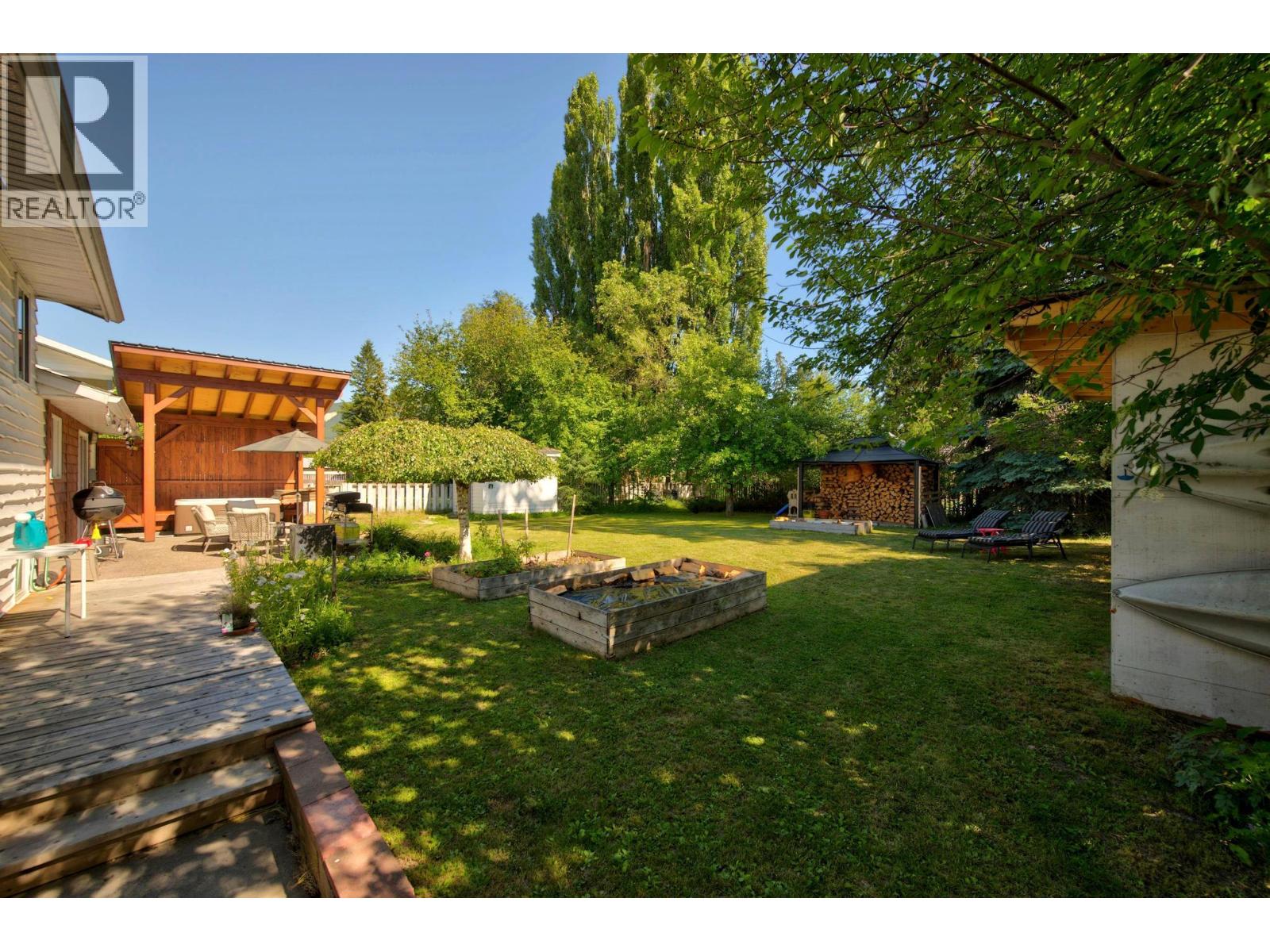 506 5th Street, Golden, British Columbia V0A 1H0 - Photo 59 - 10394196