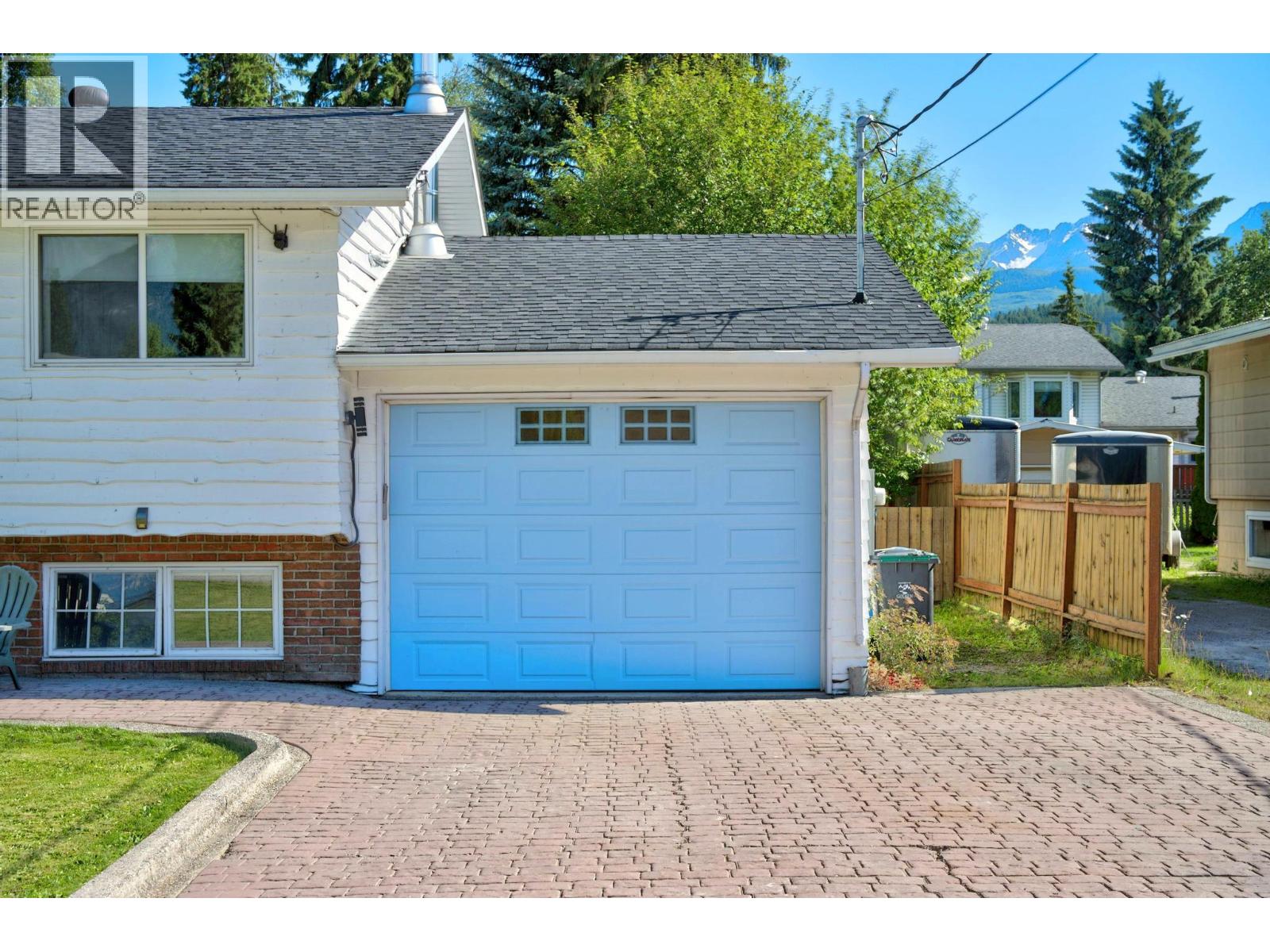 506 5th Street, Golden, British Columbia V0A 1H0 - Photo 72 - 10394196