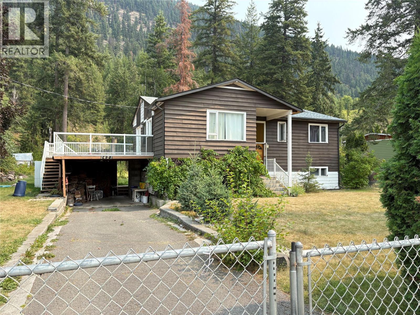 1421 Davy Road, Clearwater, British Columbia  V0E 1N0 - Photo 20 - 10394734