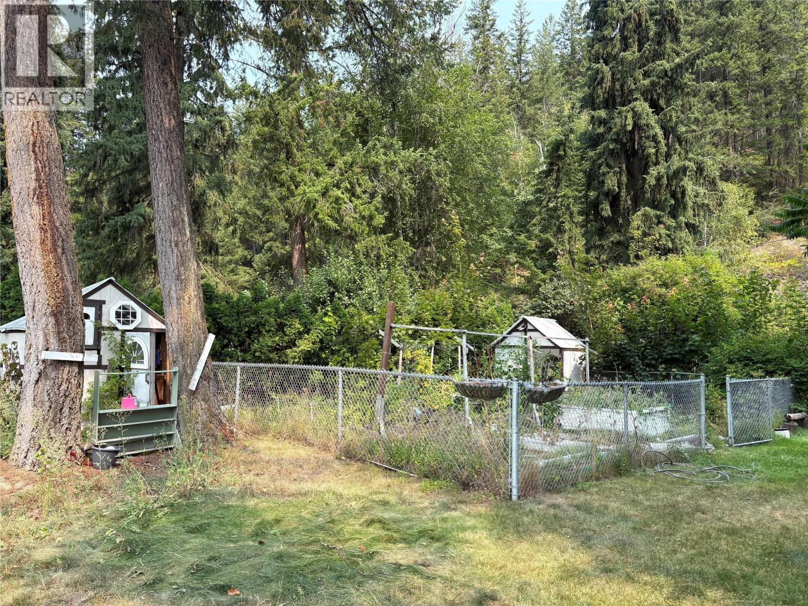 1421 Davy Road, Clearwater, British Columbia  V0E 1N0 - Photo 18 - 10394734