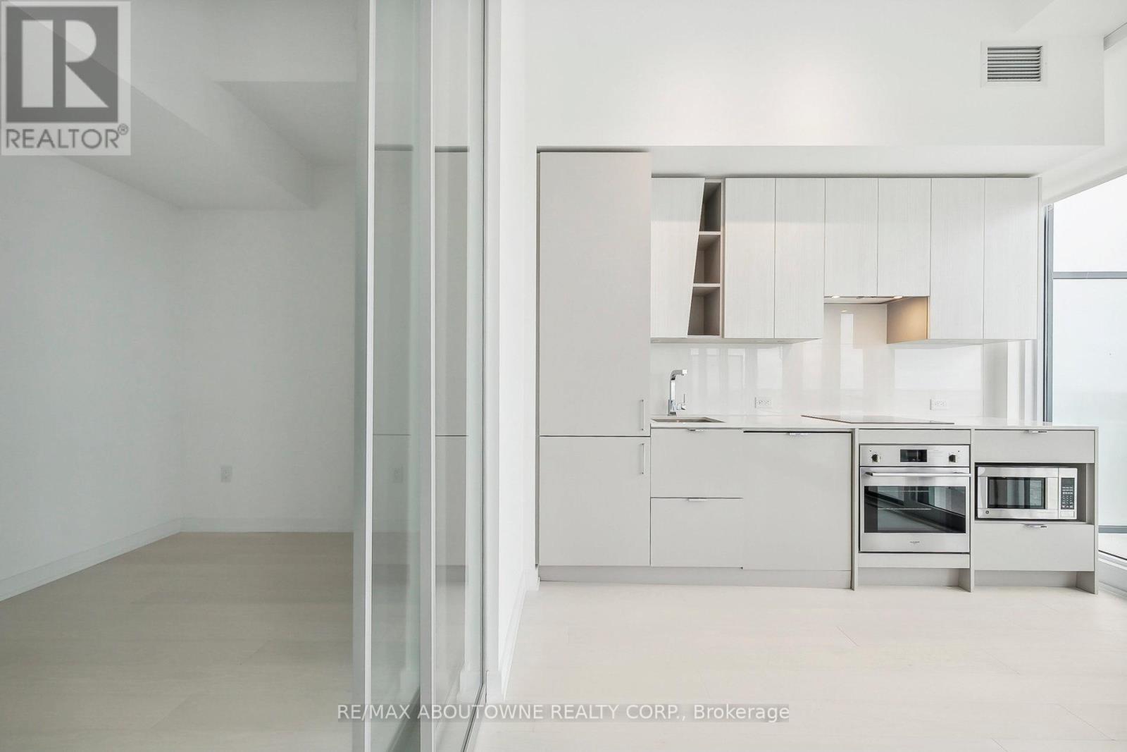 6001 - 3883 Quartz Road, Mississauga, Ontario  L5B 0M4 - Photo 11 - W13641540