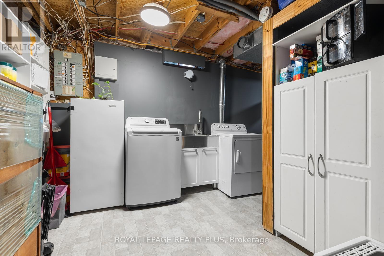 3189 Coldstream Road, Mississauga, Ontario  L5L 5J7 - Photo 37 - W13641562