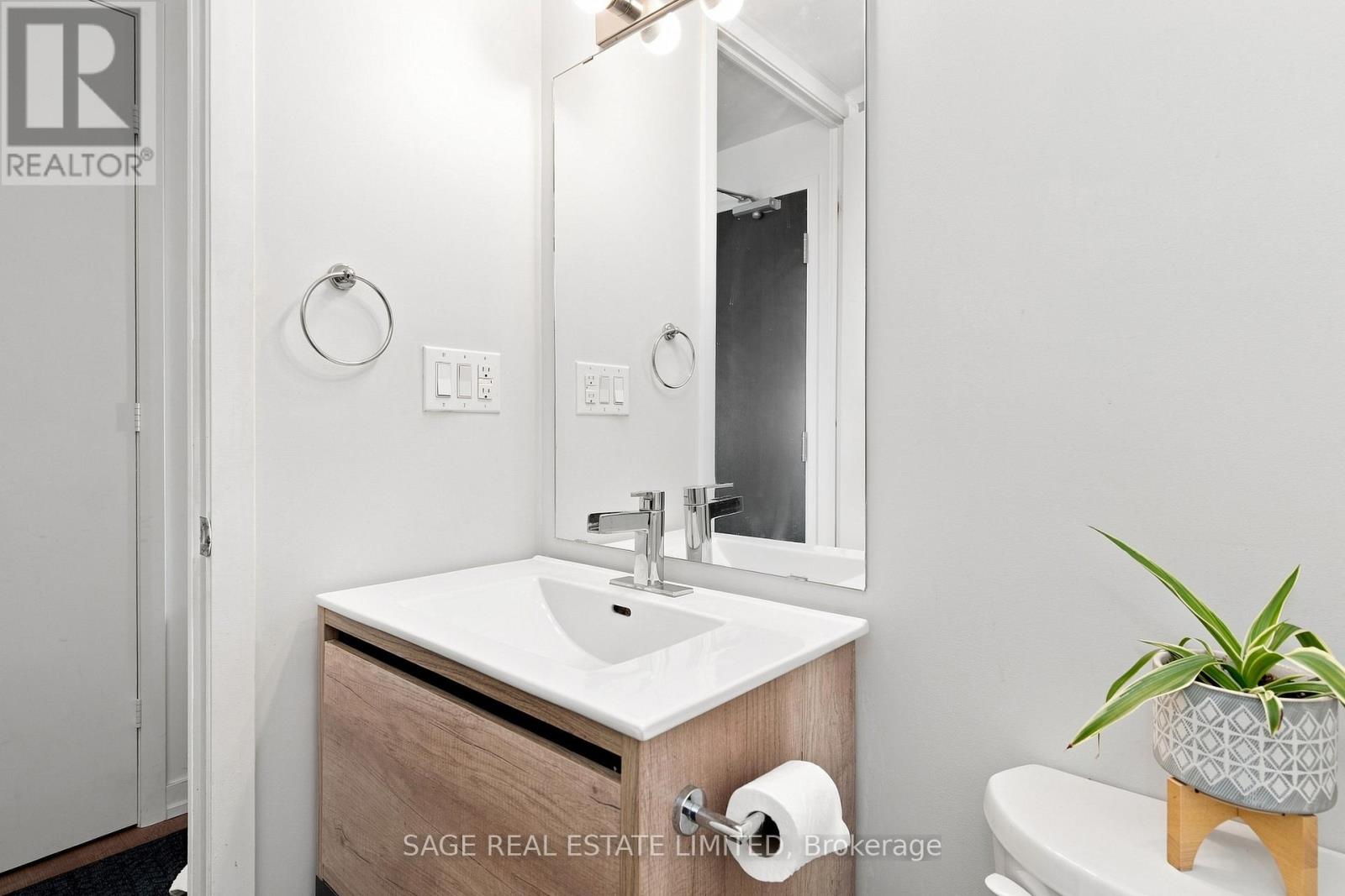 1428 - 165 Legion Road N, Toronto, Ontario  M8Y 0B3 - Photo 10 - W13641602
