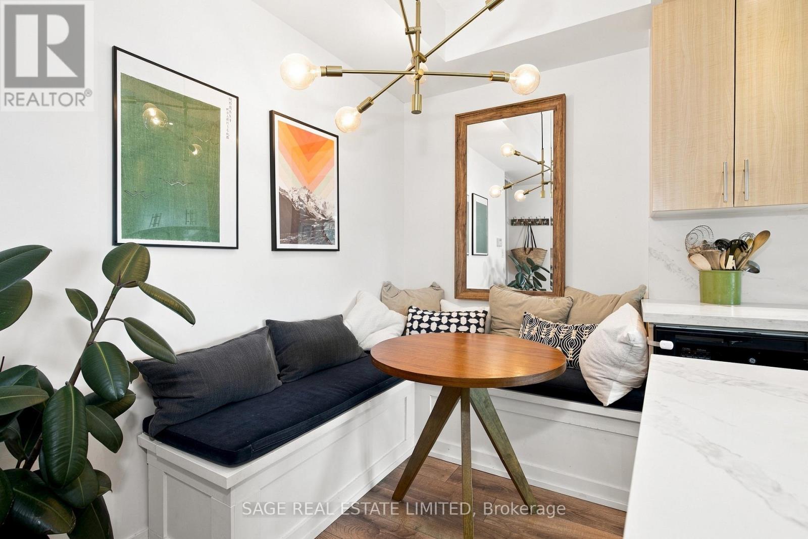 1428 - 165 Legion Road N, Toronto, Ontario  M8Y 0B3 - Photo 2 - W13641602