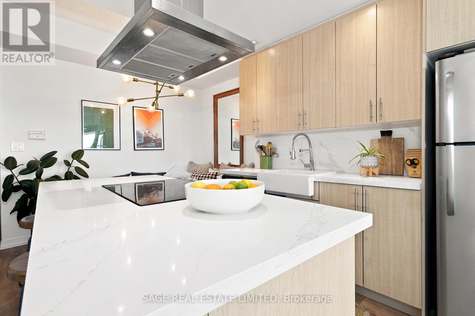 1428 - 165 Legion Road N, Toronto, Ontario  M8Y 0B3 - Photo 3 - W13641602