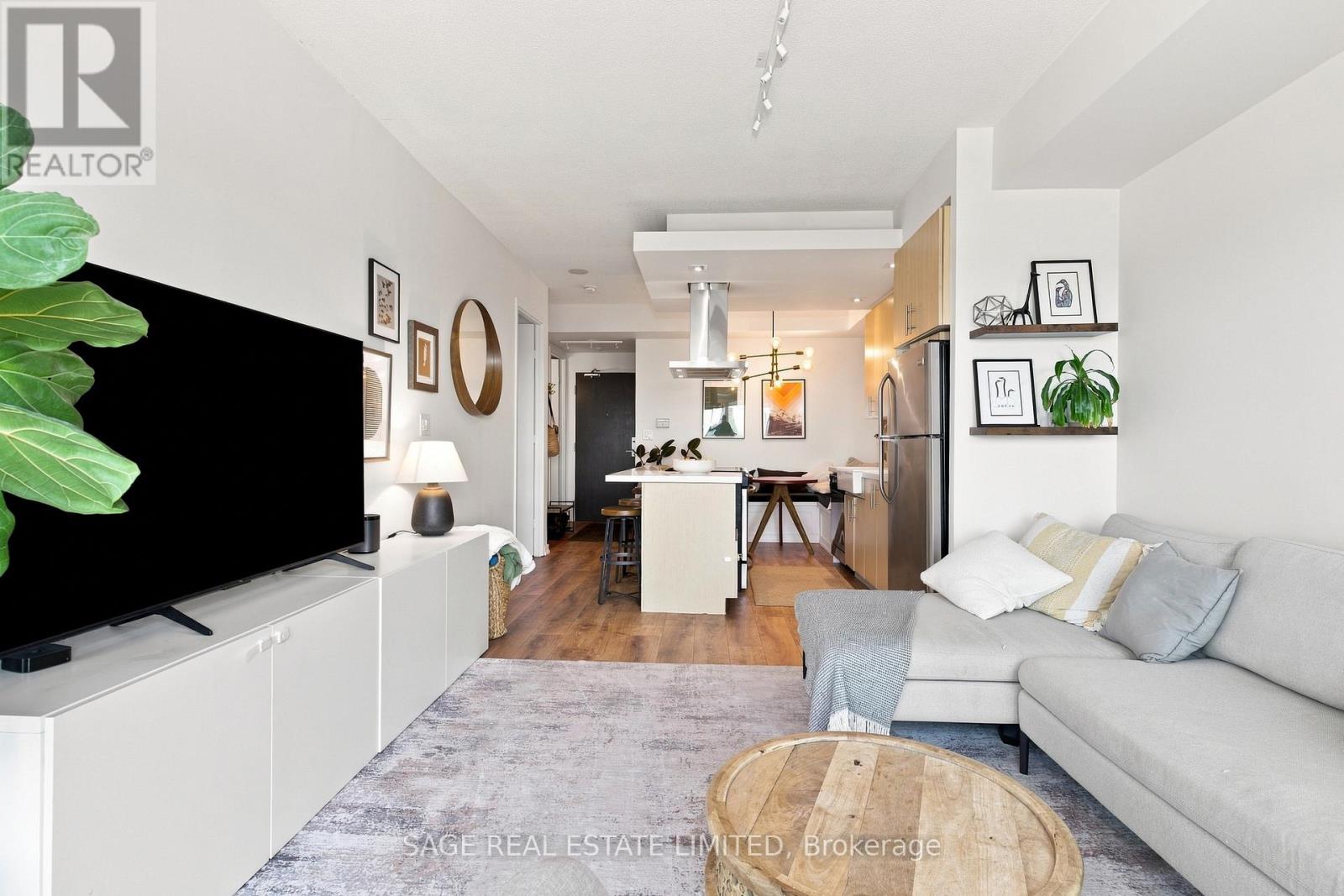 1428 - 165 Legion Road N, Toronto, Ontario  M8Y 0B3 - Photo 4 - W13641602