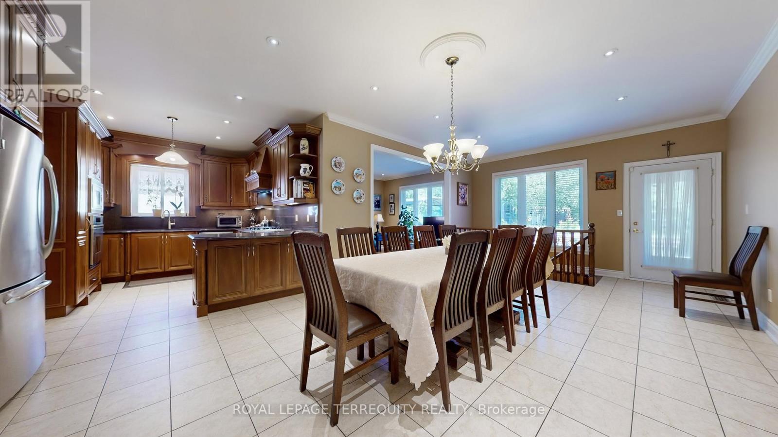 134 Hadrian Drive, Toronto, Ontario  M9W 1V4 - Photo 14 - W13641632