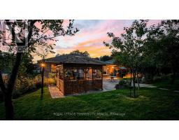 134 HADRIAN DRIVE, Toronto, Ontario