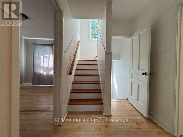 21 Aura Lea Boulevard, Toronto, Ontario  M9M 1K2 - Photo 11 - W13641636