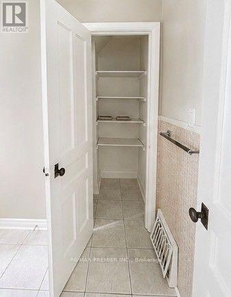 21 Aura Lea Boulevard, Toronto, Ontario  M9M 1K2 - Photo 15 - W13641636