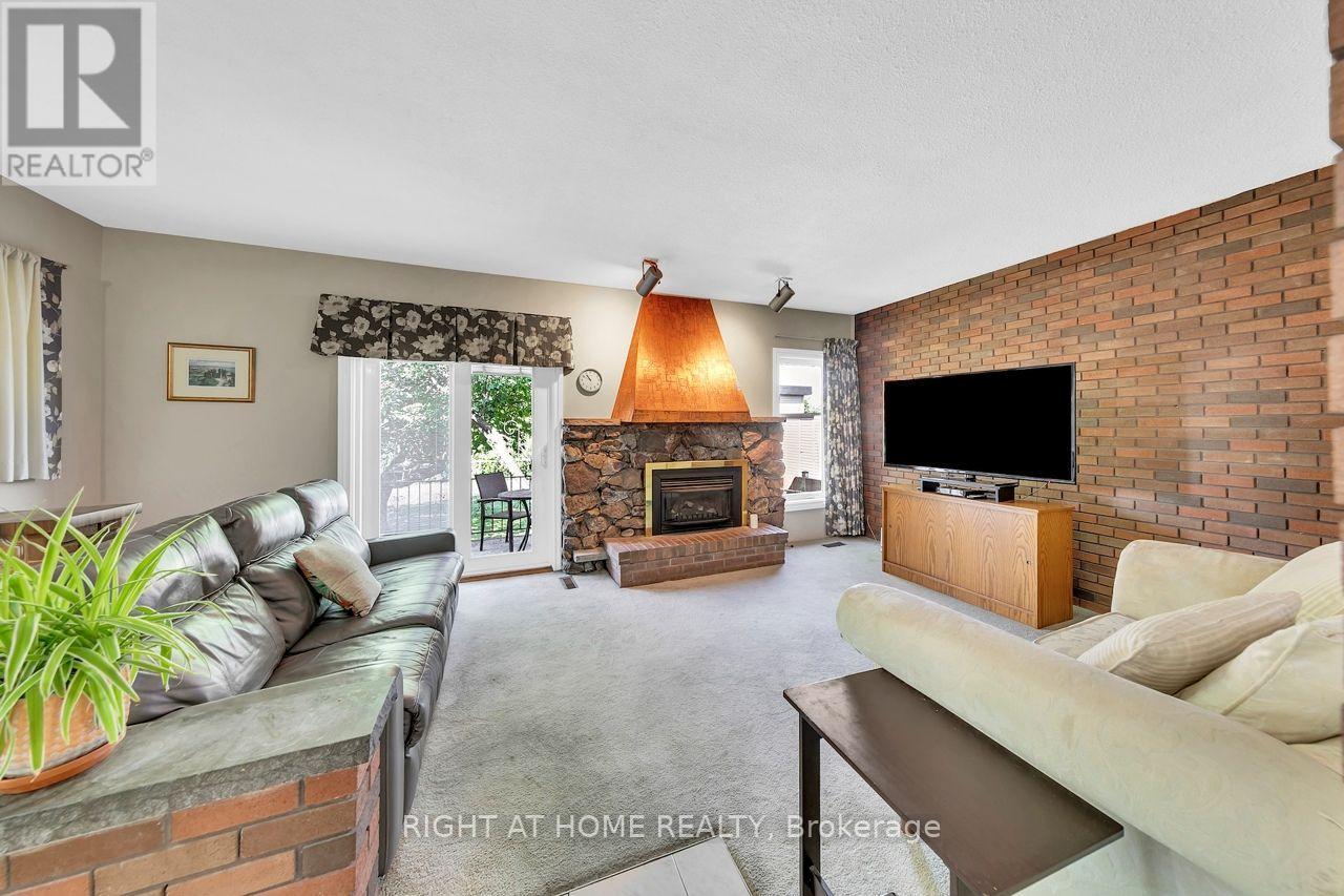 110 Jay Street, Toronto, Ontario  M6L 2M2 - Photo 24 - W13641702