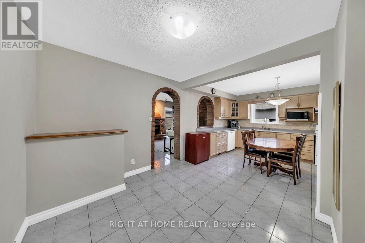 110 Jay Street, Toronto, Ontario  M6L 2M2 - Photo 27 - W13641702