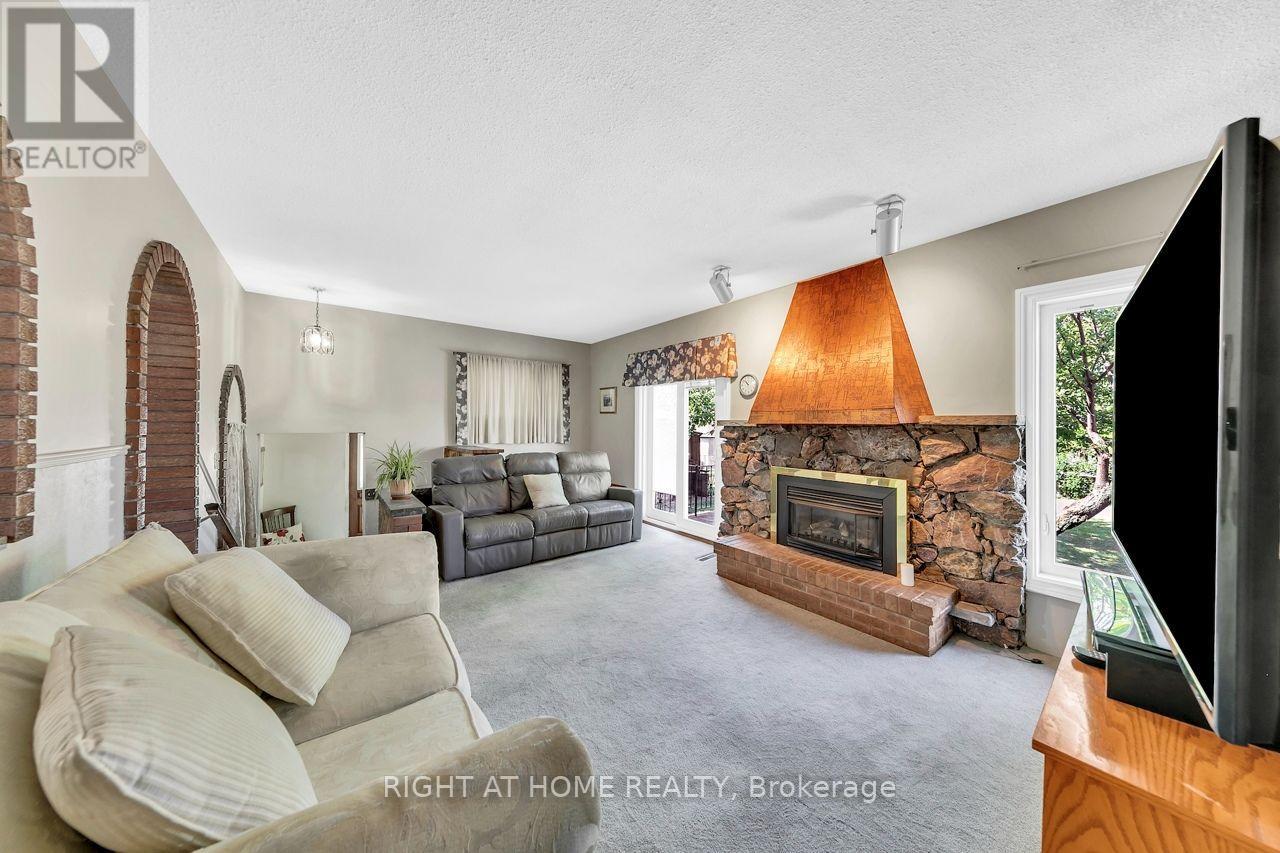 110 Jay Street, Toronto, Ontario  M6L 2M2 - Photo 31 - W13641702