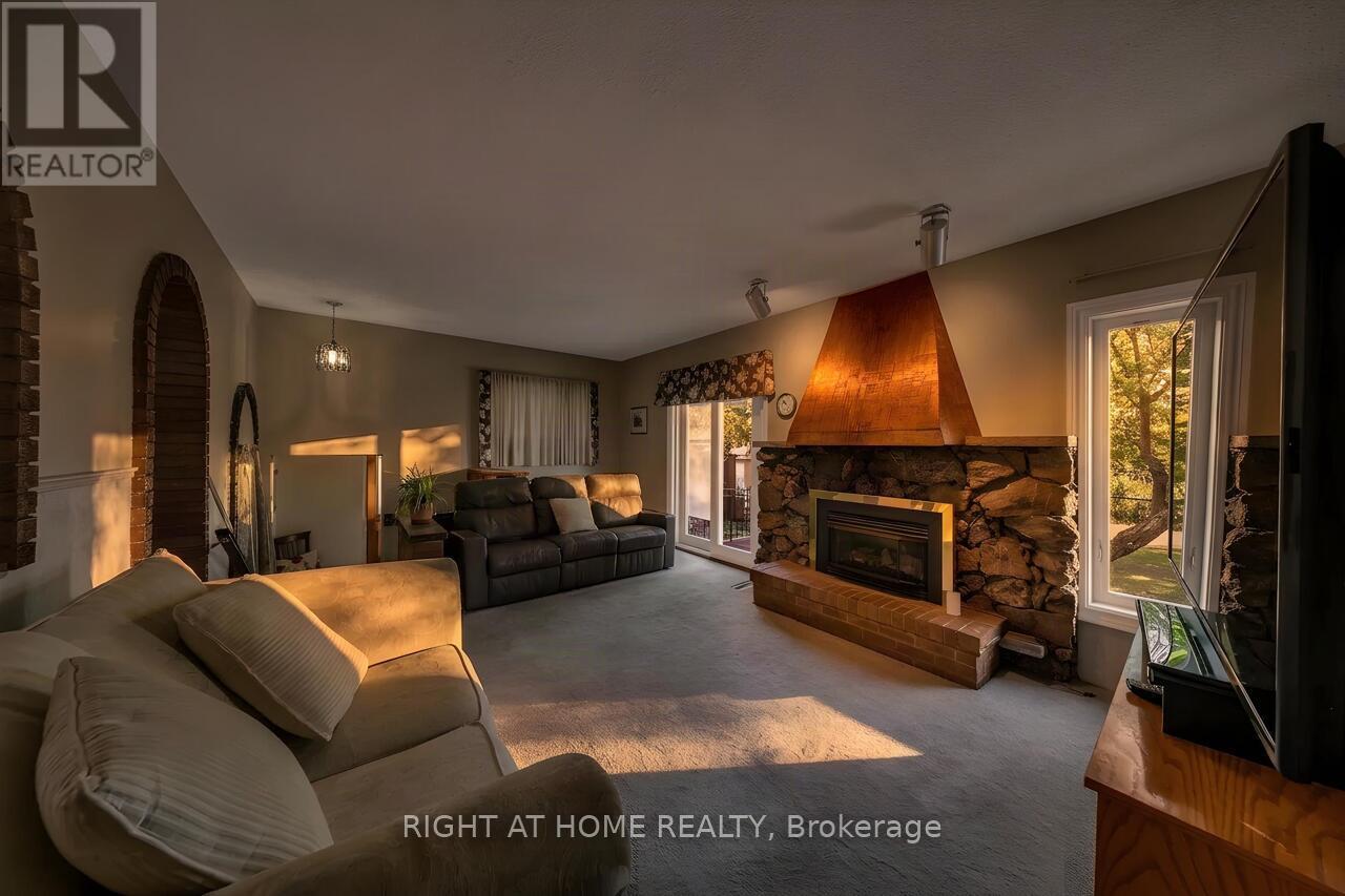 110 Jay Street, Toronto, Ontario  M6L 2M2 - Photo 33 - W13641702