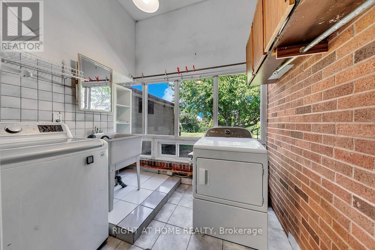 110 Jay Street, Toronto, Ontario  M6L 2M2 - Photo 41 - W13641702